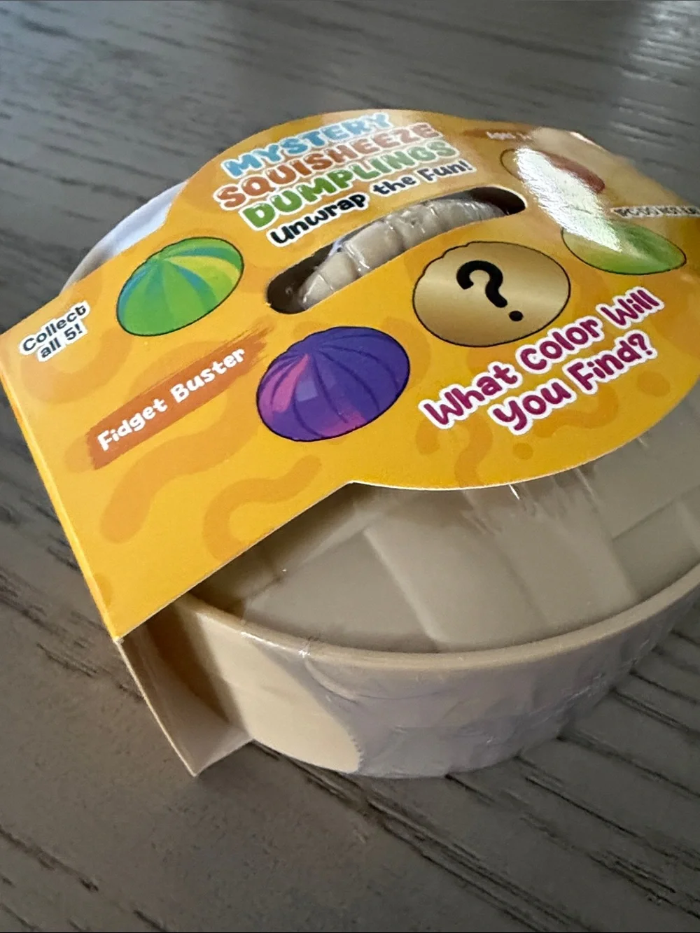 Mystery Squisheeze Dumplings - Surprise Gold Squeeze Toy
